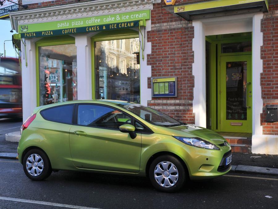  Ford Fiesta ECOnetic 2008 года  (фото 8 из 19)